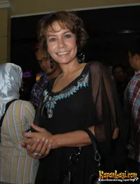 Foto Debby Sahertian