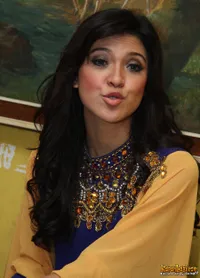 Foto Delia Septianti