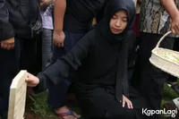 Foto Dessy Rosalianita