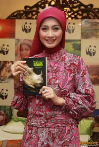 Foto Desy Ratnasari