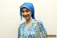 Foto Desy Ratnasari