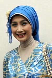 Foto Desy Ratnasari