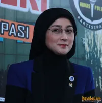 Foto Desy Ratnasari