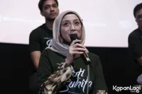 Foto Desy Ratnasari