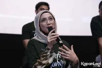 Foto Desy Ratnasari