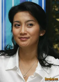Foto Desy Ratnasari