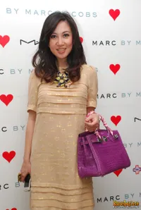 Foto Devy Permatasari