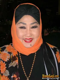 Foto Dewi Motik