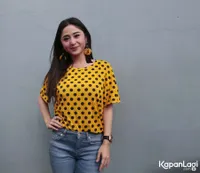 Foto Dewi Perssik