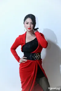 Foto Dewi Perssik