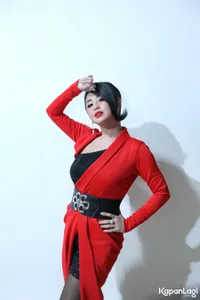 Foto Dewi Perssik