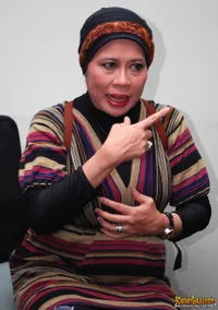 Foto Dewi Yull