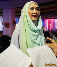 Foto Dian Pelangi