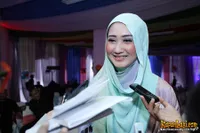 Foto Dian Pelangi
