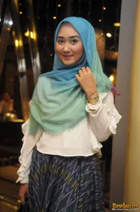 Foto Dian Pelangi