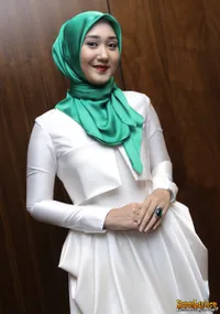 Foto Dian Pelangi