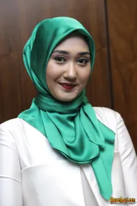 Foto Dian Pelangi