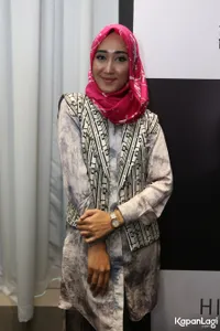 Foto Dian Pelangi