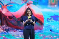 Foto Dian Sastrowardoyo