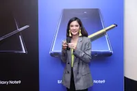 Foto Dian Sastrowardoyo