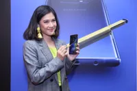 Foto Dian Sastrowardoyo