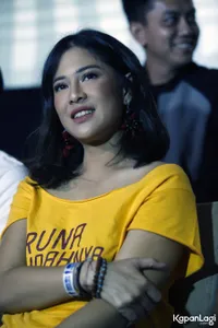 Foto Dian Sastrowardoyo