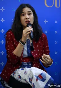 Foto Dian Sastrowardoyo