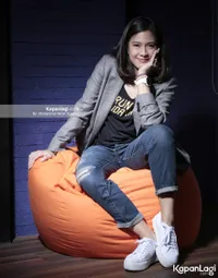 Foto Dian Sastrowardoyo