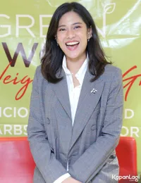 Foto Dian Sastrowardoyo