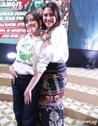 Foto Dian Sastrowardoyo