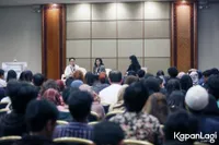 Foto Dian Sastrowardoyo