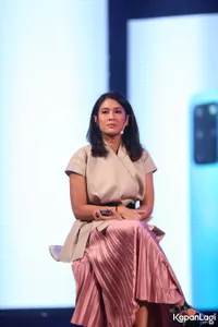 Foto Dian Sastrowardoyo