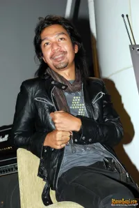 Foto Dimas Djayadiningrat