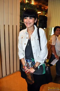 Foto Dinda Kanyadewi