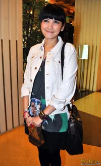 Foto Dinda Kanyadewi