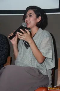 Foto Dinda Kanyadewi