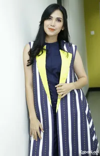 Foto Dinda Kanyadewi