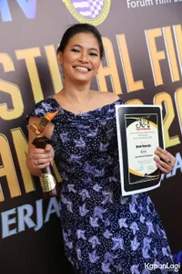 Foto Djenar Maesa Ayu