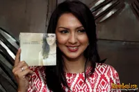 Foto Donna Agnesia