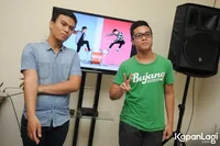 Foto Dua Drum Bergerak