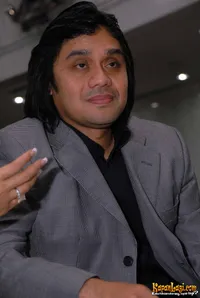 Foto Dwiki Dharmawan