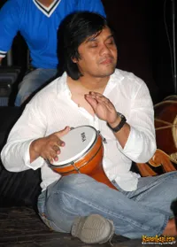 Foto Dwiki Dharmawan