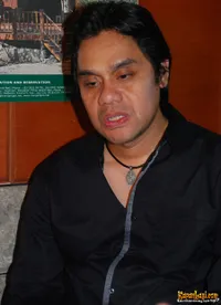 Foto Dwiki Dharmawan