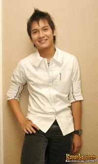 Foto Egi John Foreisythe