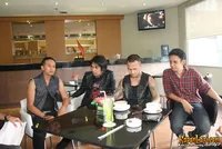 Foto Eighteen Plus Band