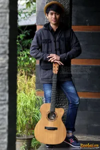 Foto Elang Putra Nuraga