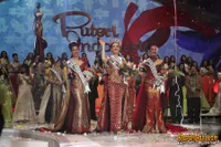 Foto Elvira Devinamira