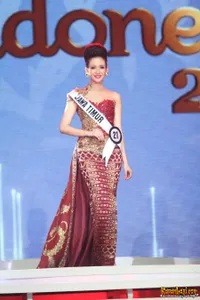 Foto Elvira Devinamira