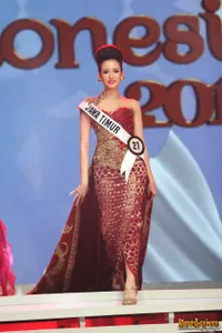 Foto Elvira Devinamira