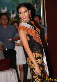 Foto Elvira Devinamira